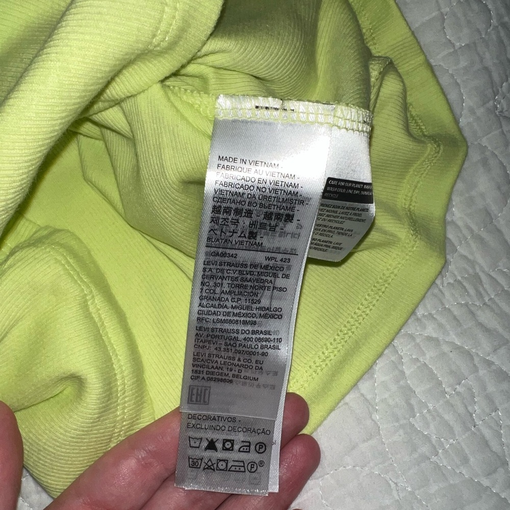 Levi's Green Fitted Short Sleeve Tee - Picture 4 of 7